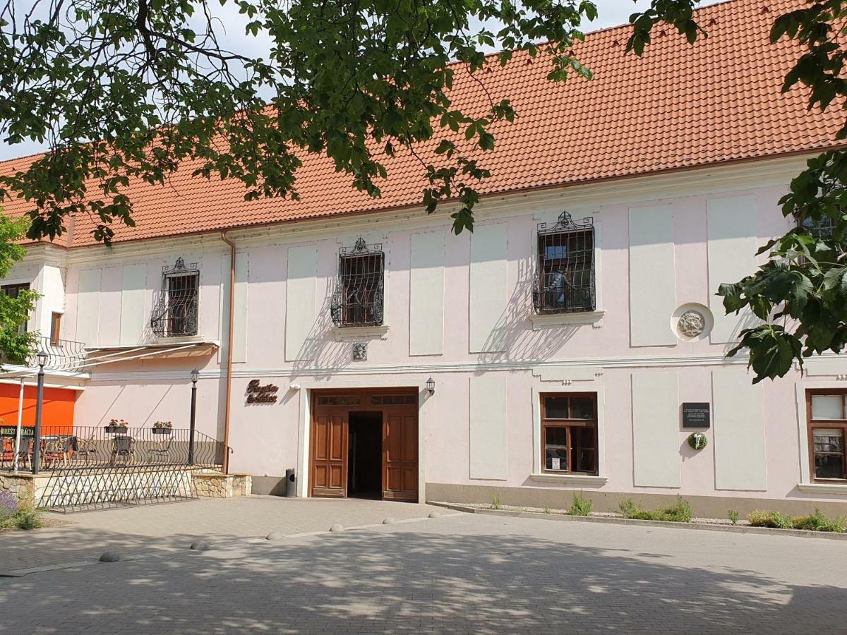 Penzion Sessler *** Trnava Eksteriør billede